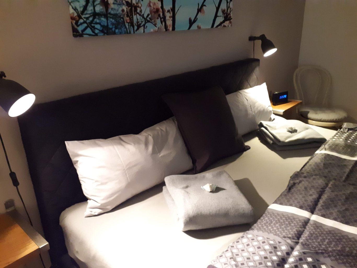 Schlafen Boxspring Bett Mandelblüte