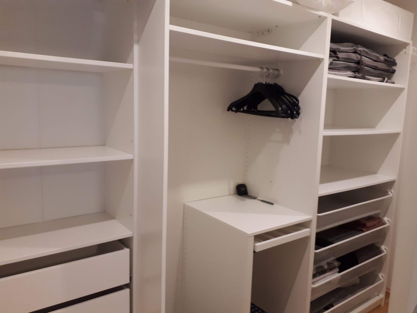 Begehbarer Wandschrank