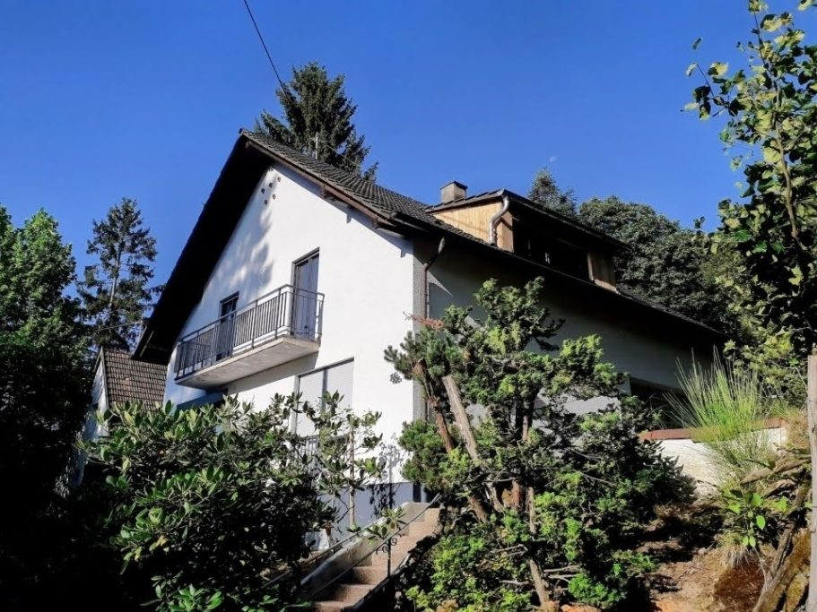 Wohnung Rosenblüte mit Balkon 1 OG.